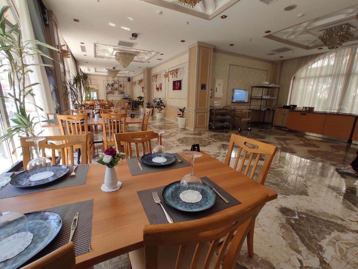 Golden City Hotel Baku Bagian luar foto