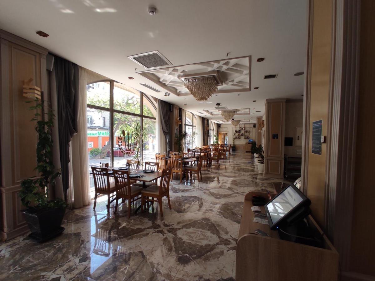 Golden City Hotel Baku Bagian luar foto