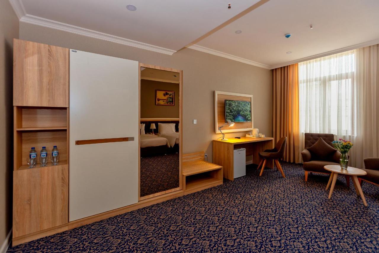 Golden City Hotel Baku Bagian luar foto