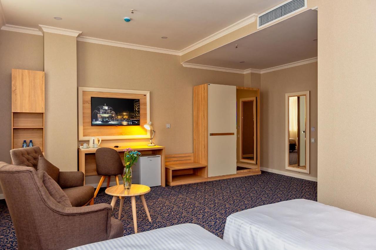 Golden City Hotel Baku Bagian luar foto