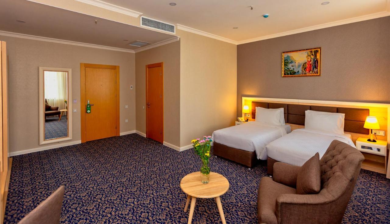 Golden City Hotel Baku Bagian luar foto